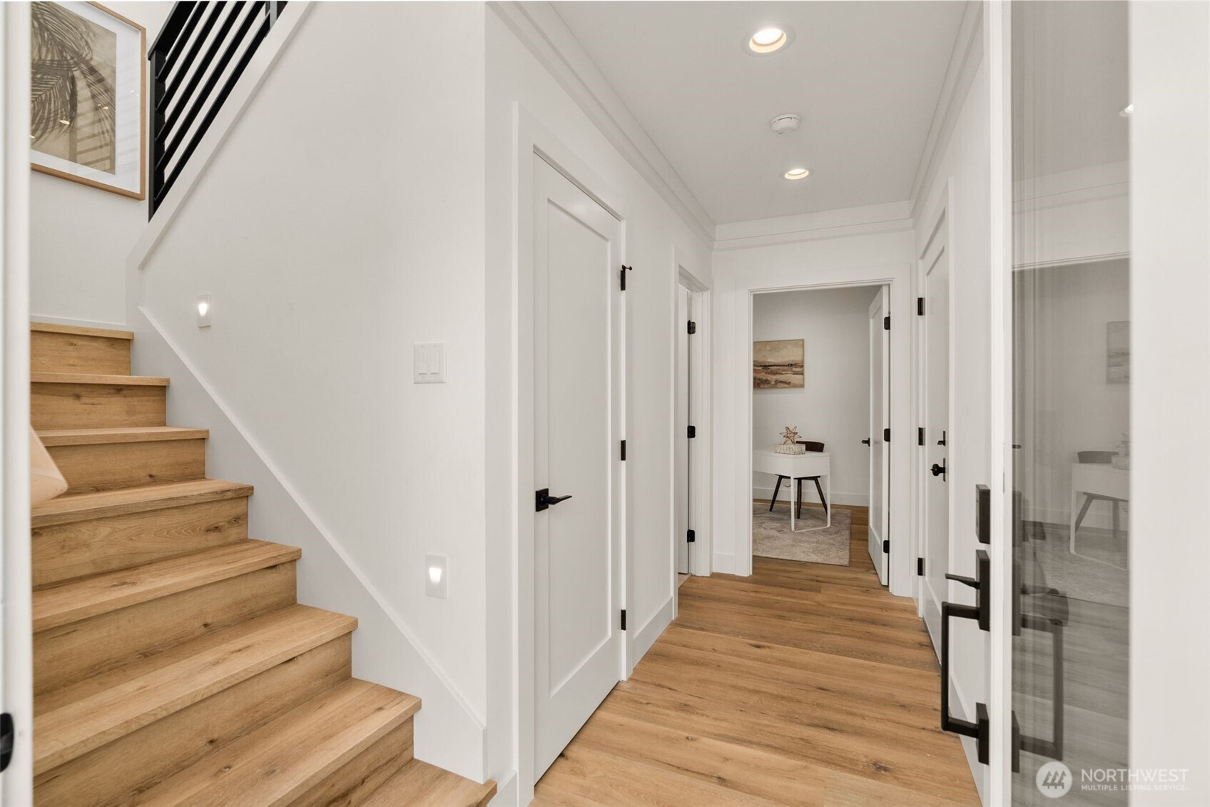 9251 Palatine Avenue Property Photo 3