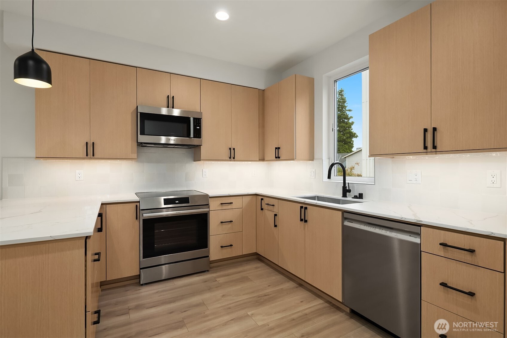 805 Ne 71st Street Property Photo 2