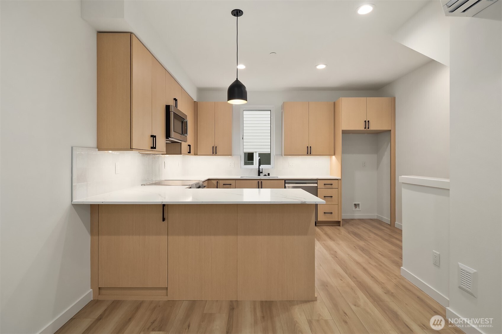 805 Ne 71st Street Property Photo 3