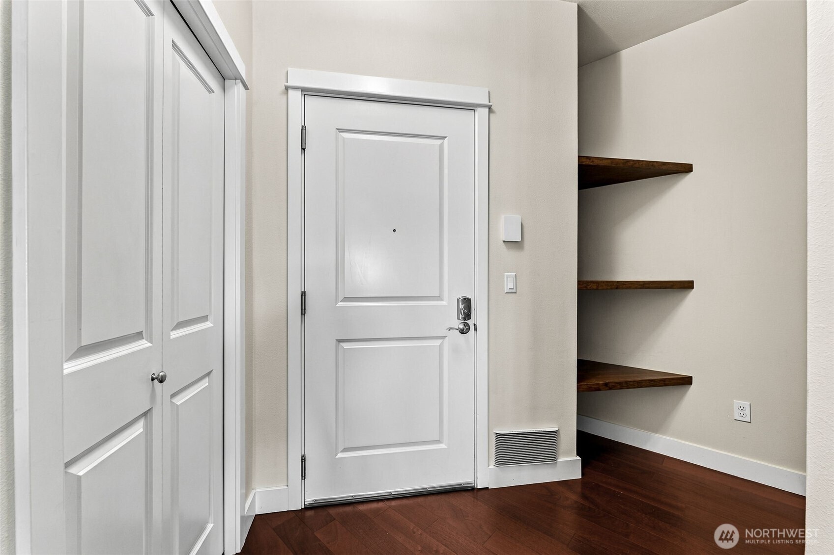 400 Washington Avenue 303 Property Photo 5