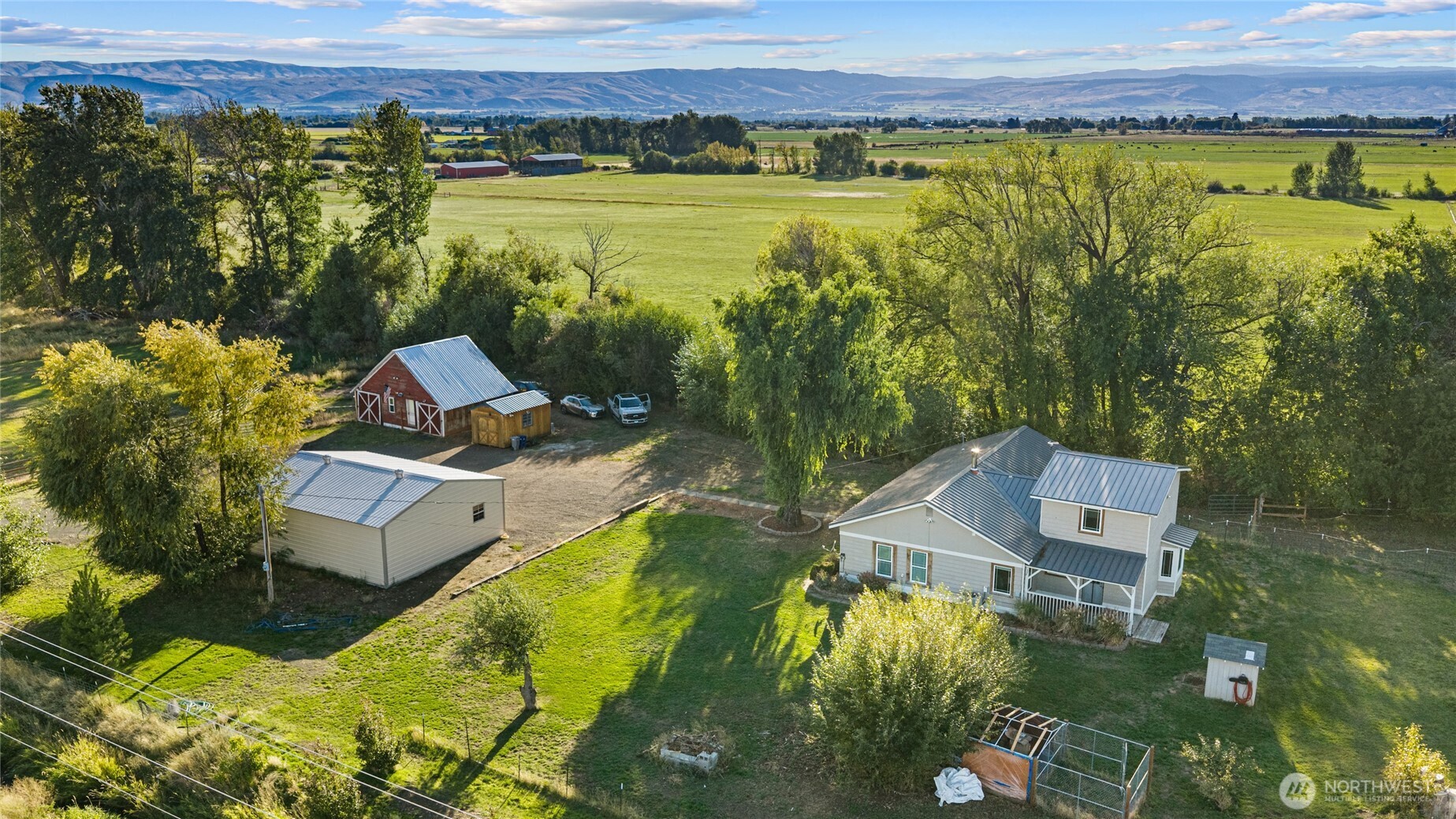 5351 Naneum Road Property Photo 1