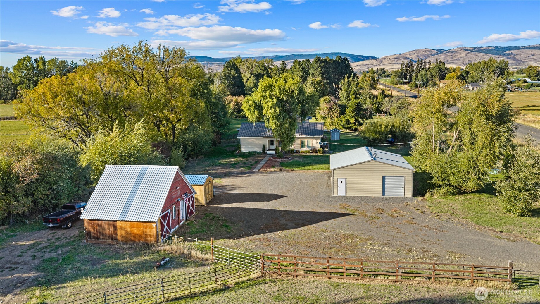 5351 Naneum Road Property Photo 4