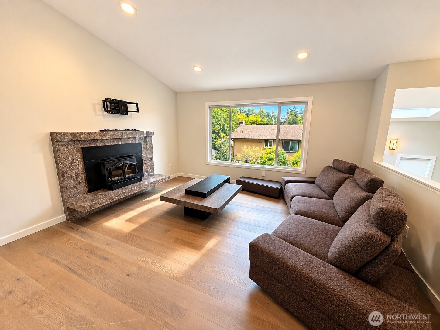 1719 N 105th Street Property Photo 8