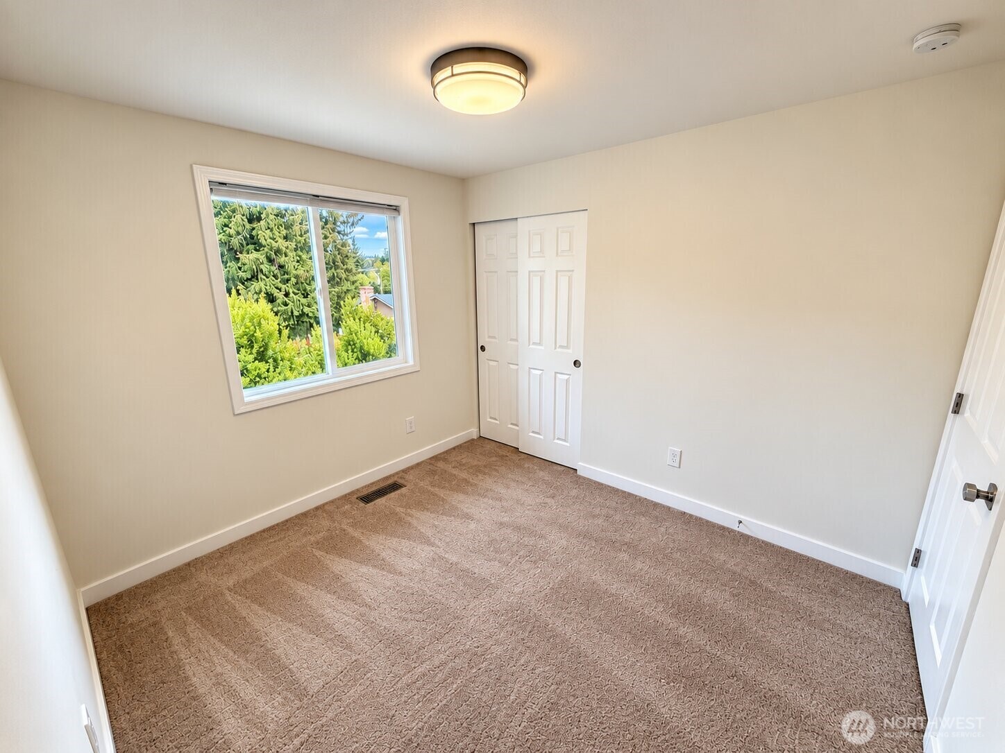 1719 N 105th Street Property Photo 12