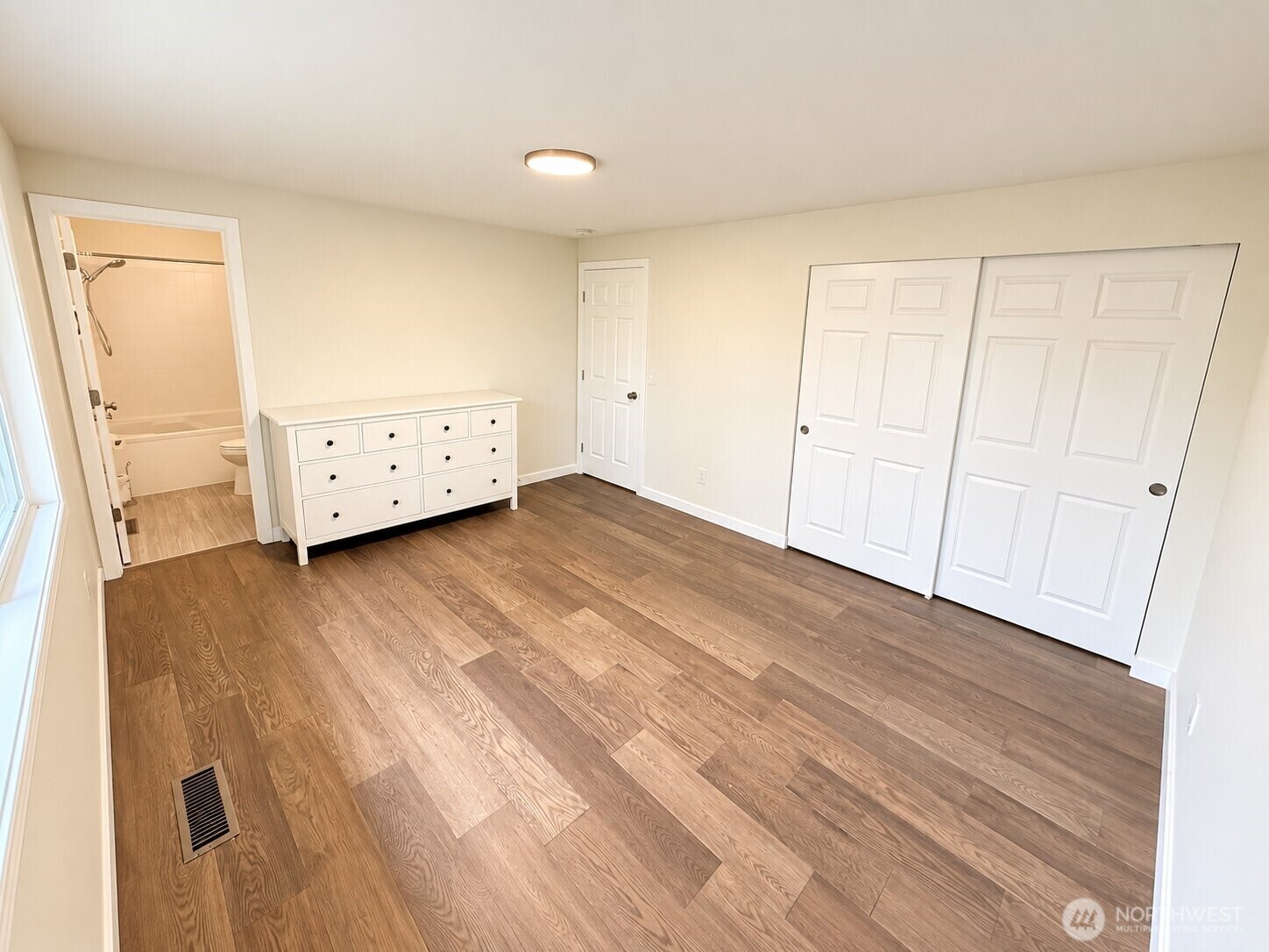 1719 N 105th Street Property Photo 16