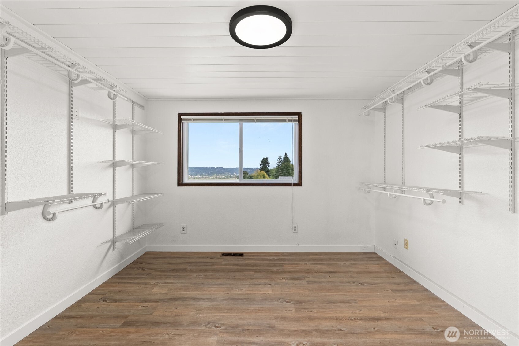 105 Sirius Place Property Photo 13
