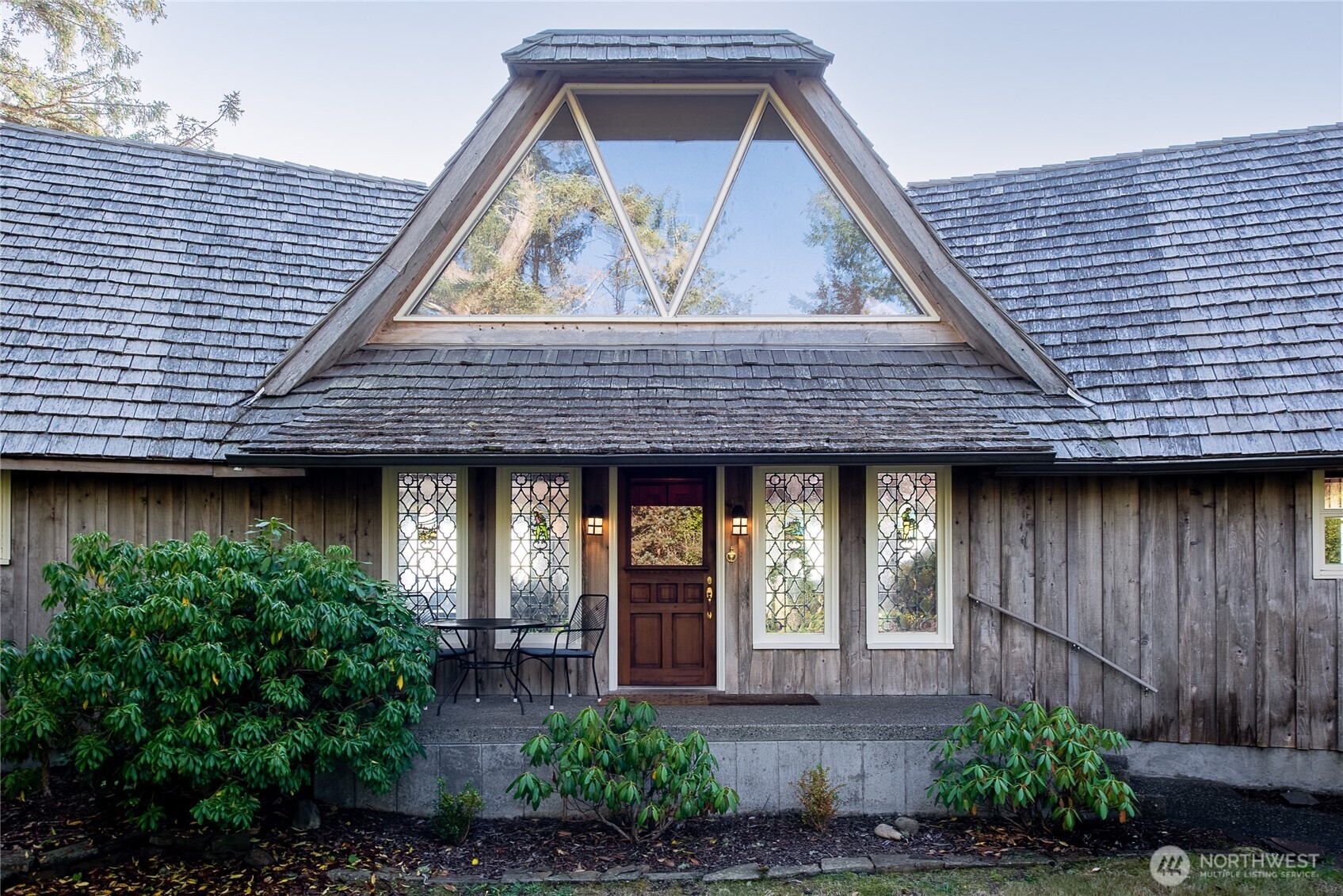 633 State Route 101 Property Photo 1