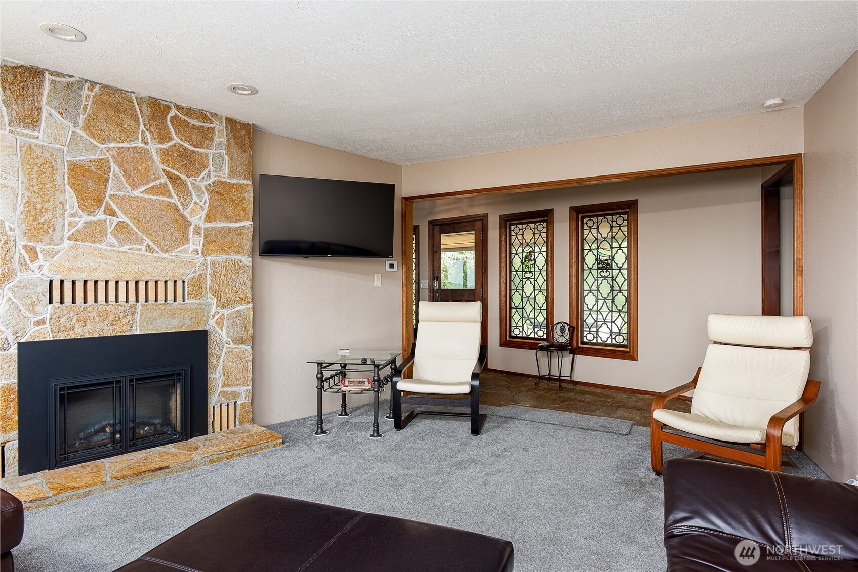 633 State Route 101 Property Photo 8