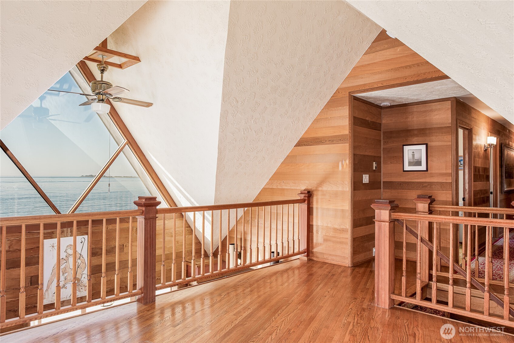 633 State Route 101 Property Photo 15