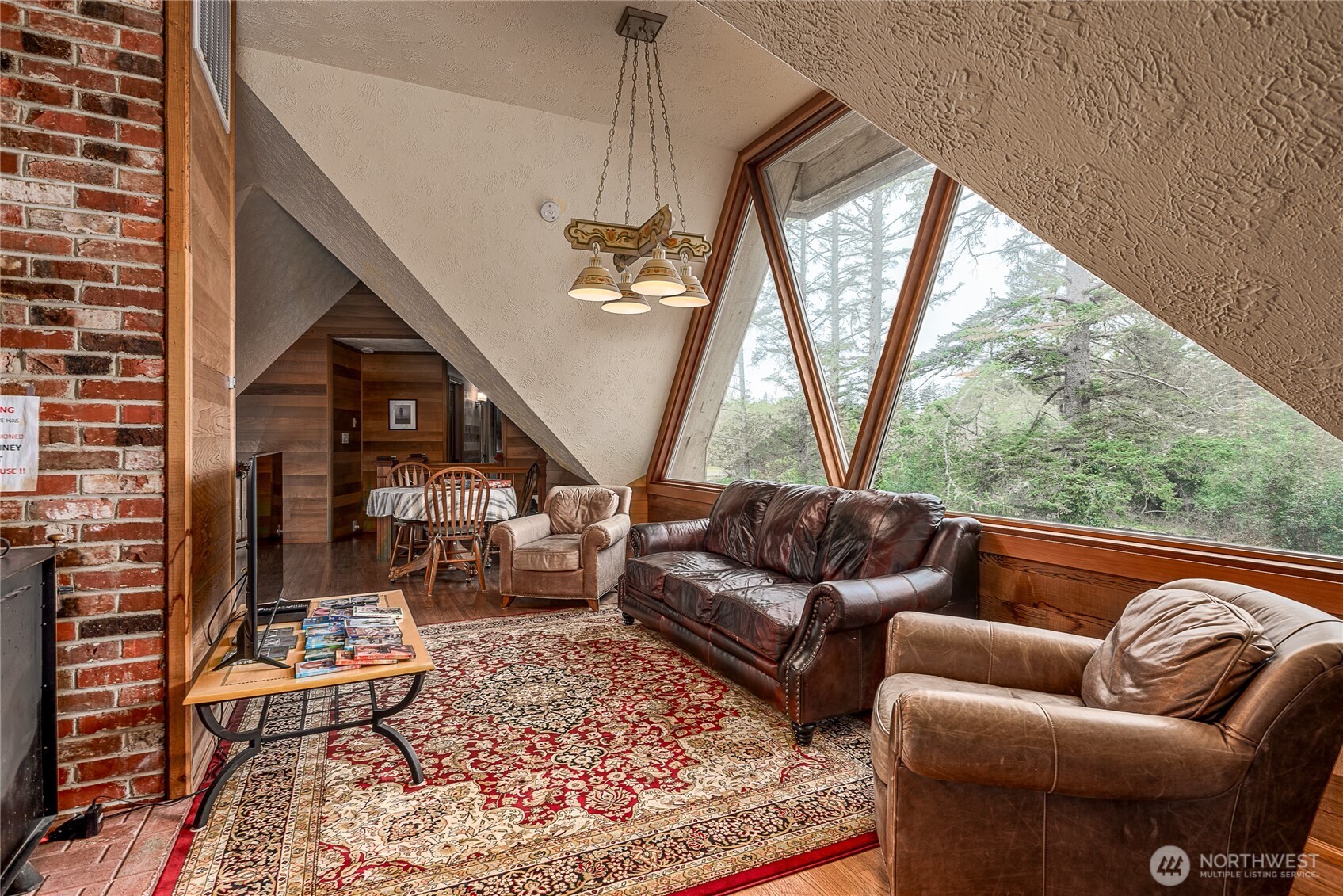 633 State Route 101 Property Photo 21
