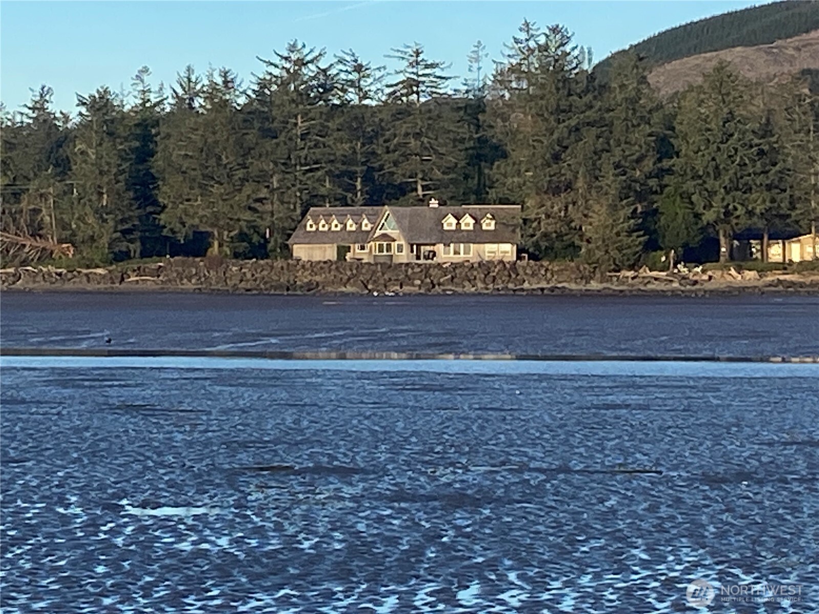633 State Route 101 Property Photo 27
