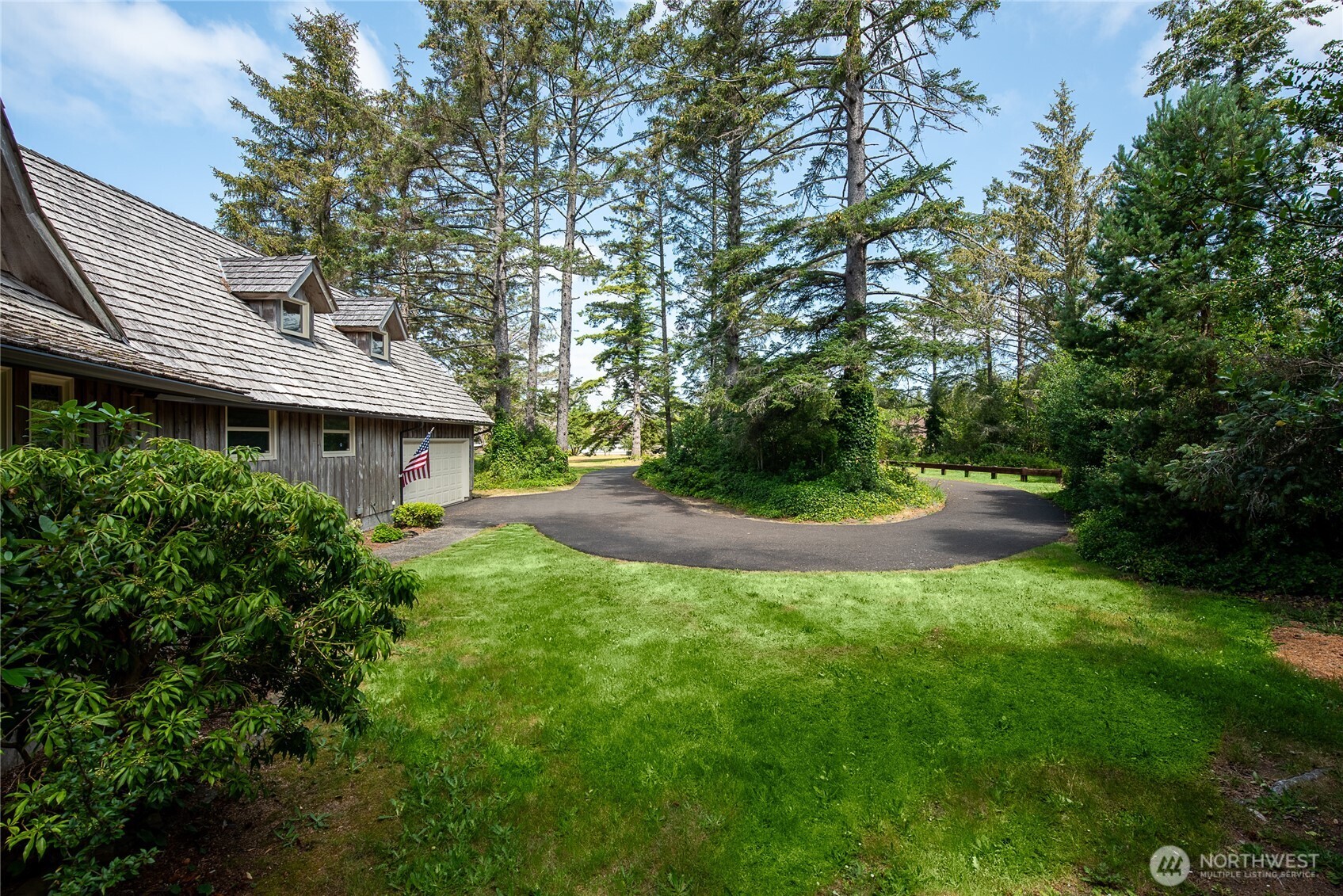 633 State Route 101 Property Photo 30