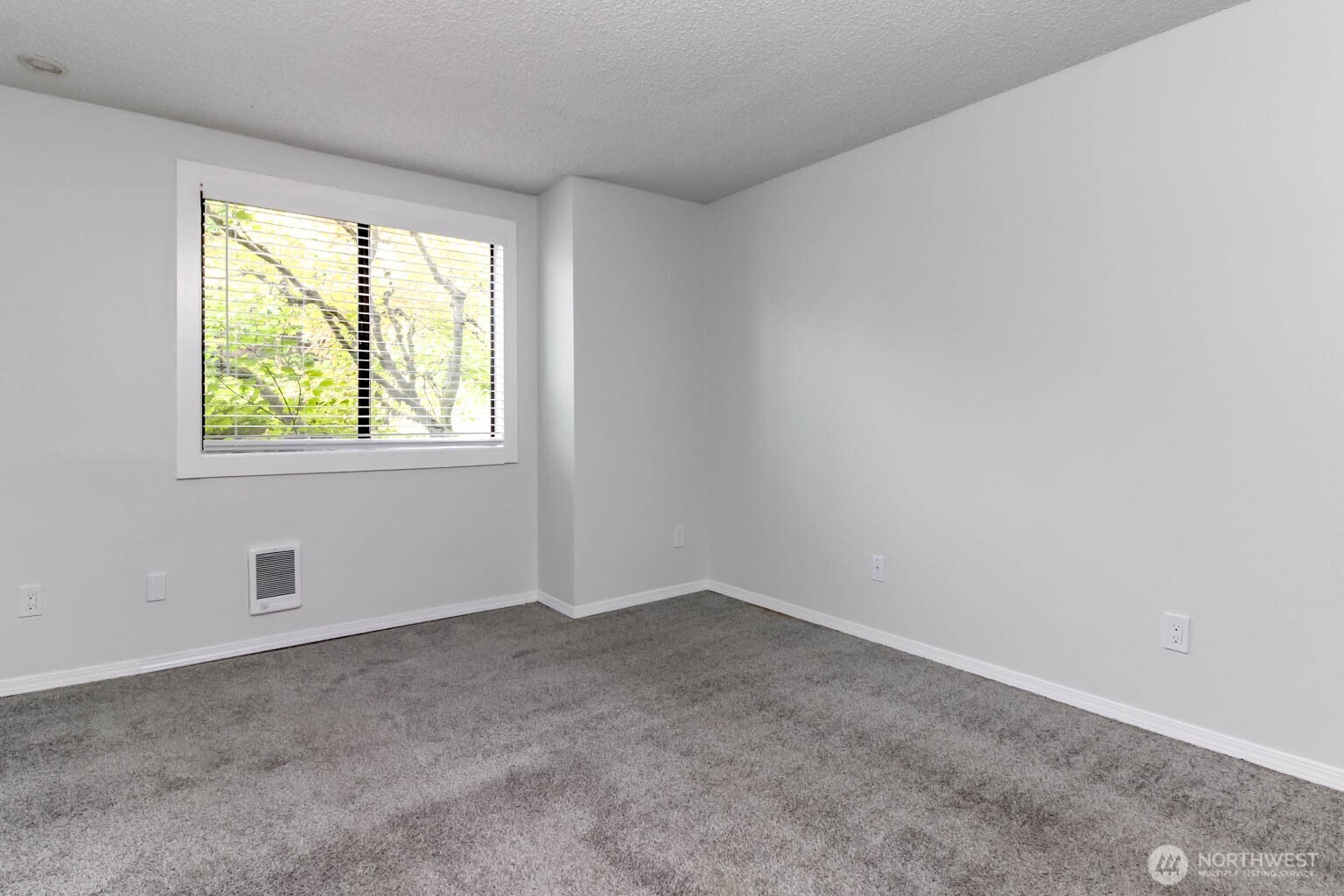 4812 S 187th Place B203 Property Photo 13