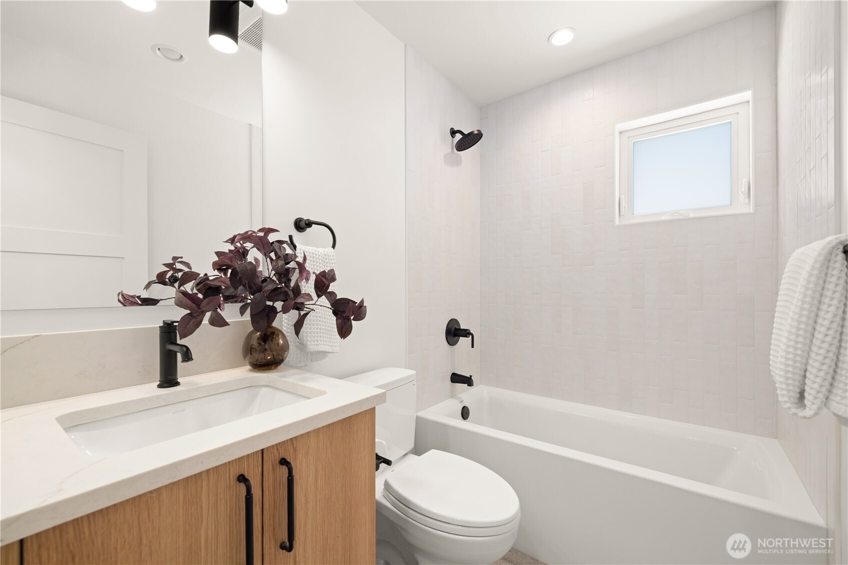 270 Fulton Street Property Photo 9
