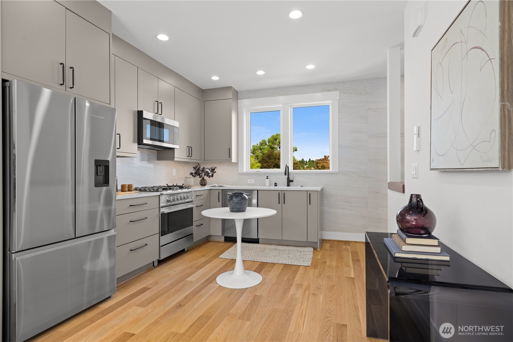 270 Fulton Street Property Photo 13