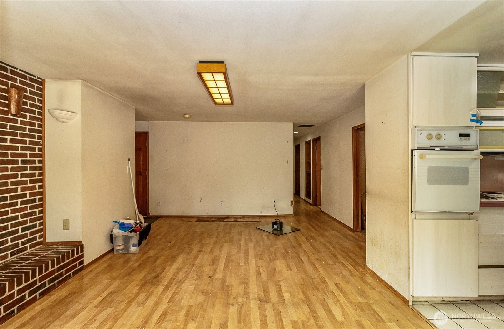 12042 14th Avenue Property Photo 6