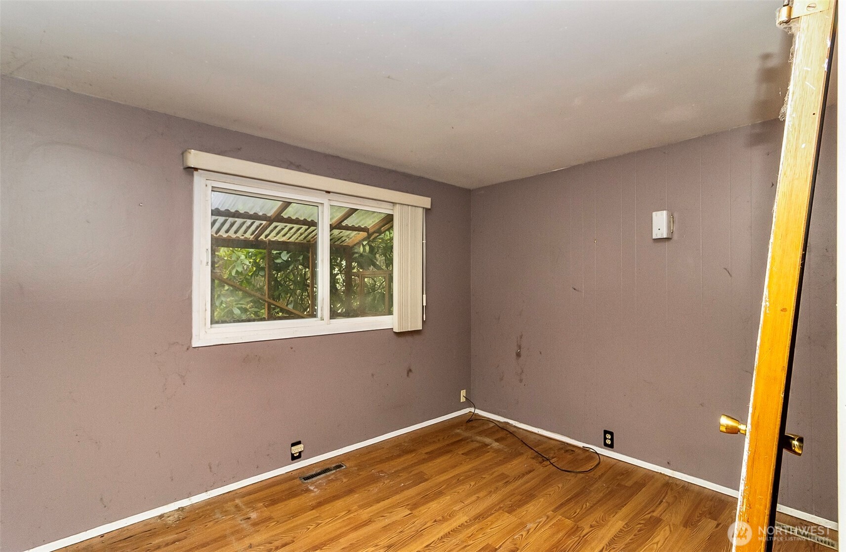 12042 14th Avenue Property Photo 7
