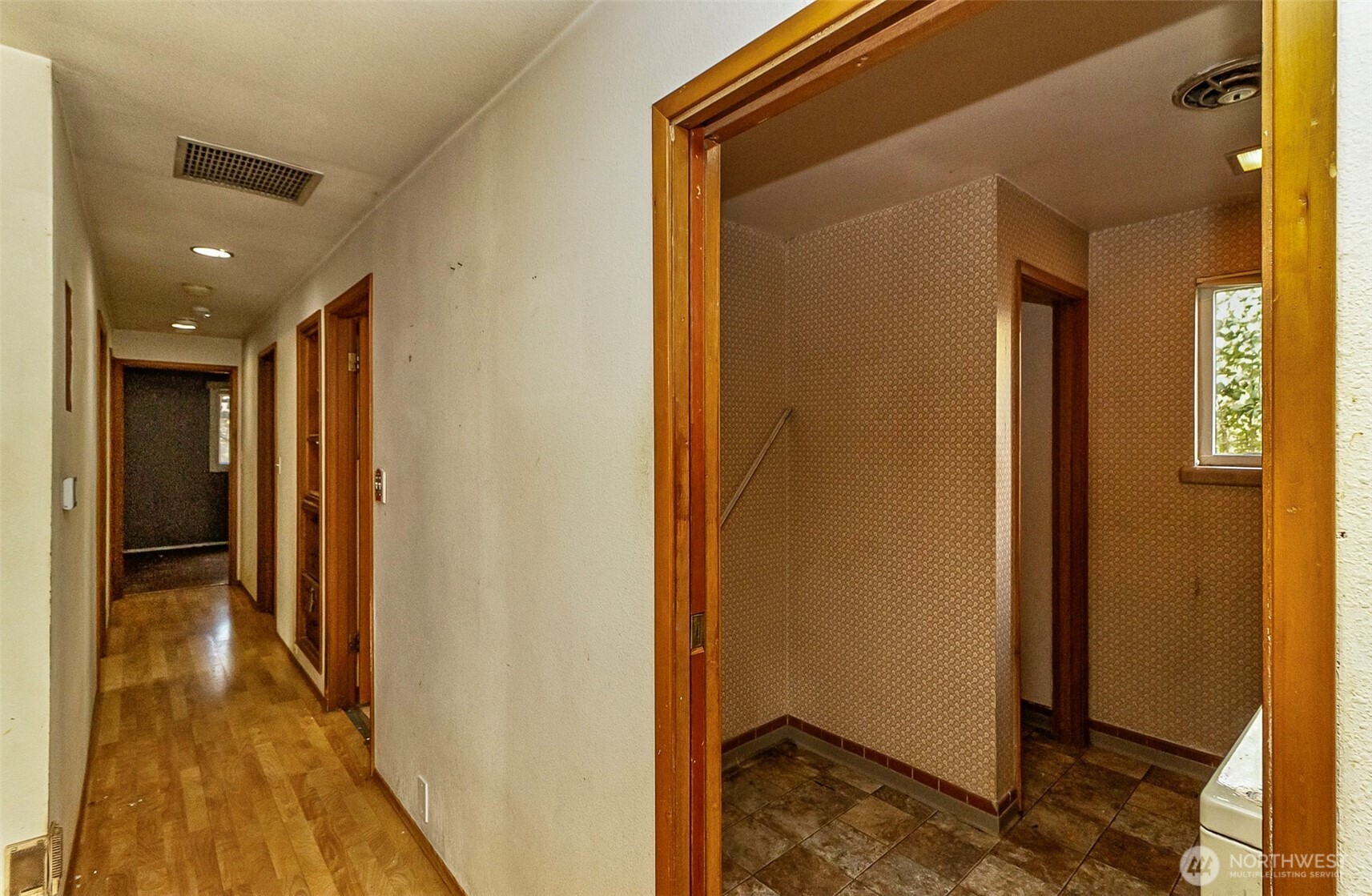 12042 14th Avenue Property Photo 13