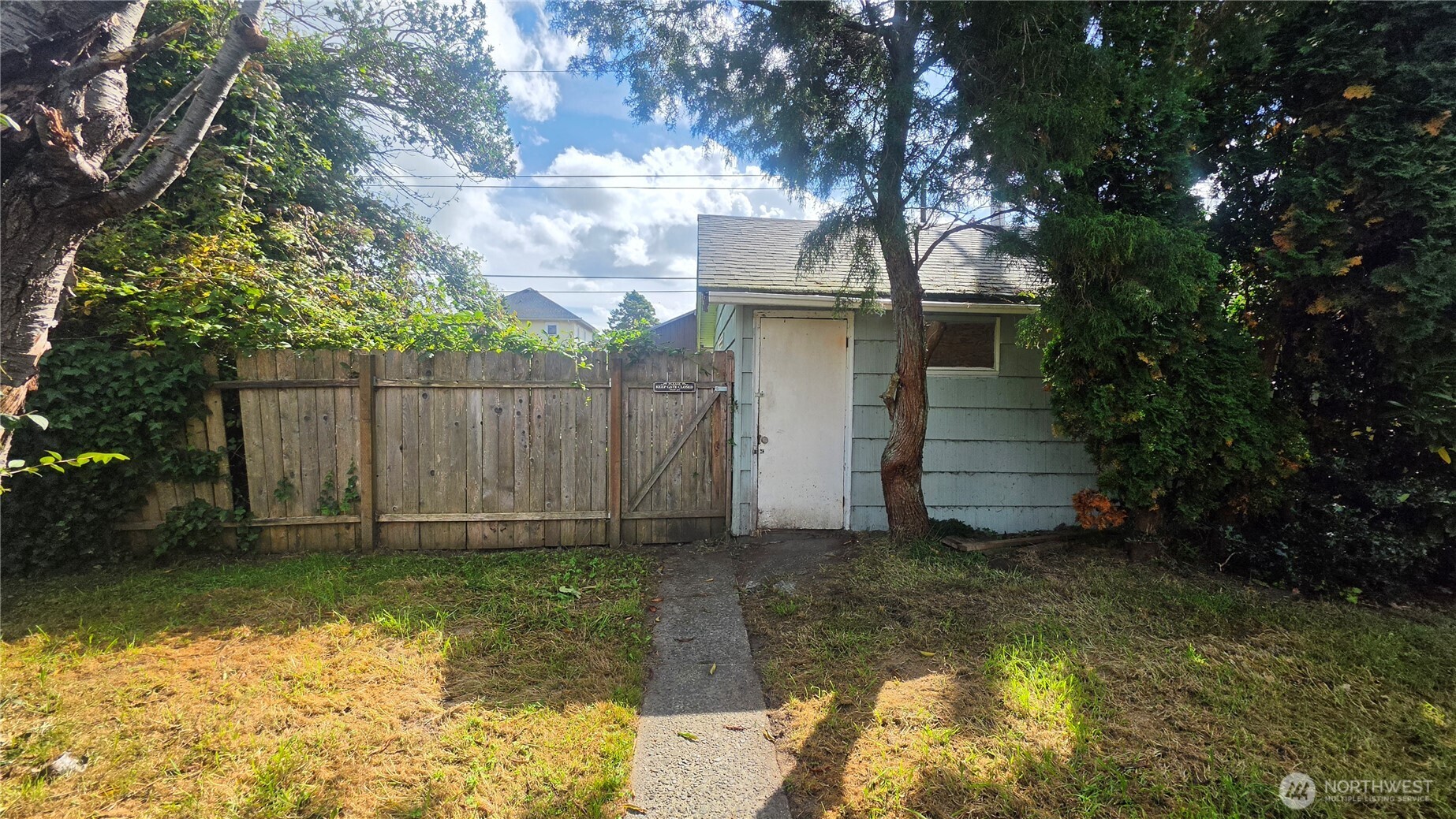 513 W 2nd Street Property Photo 21