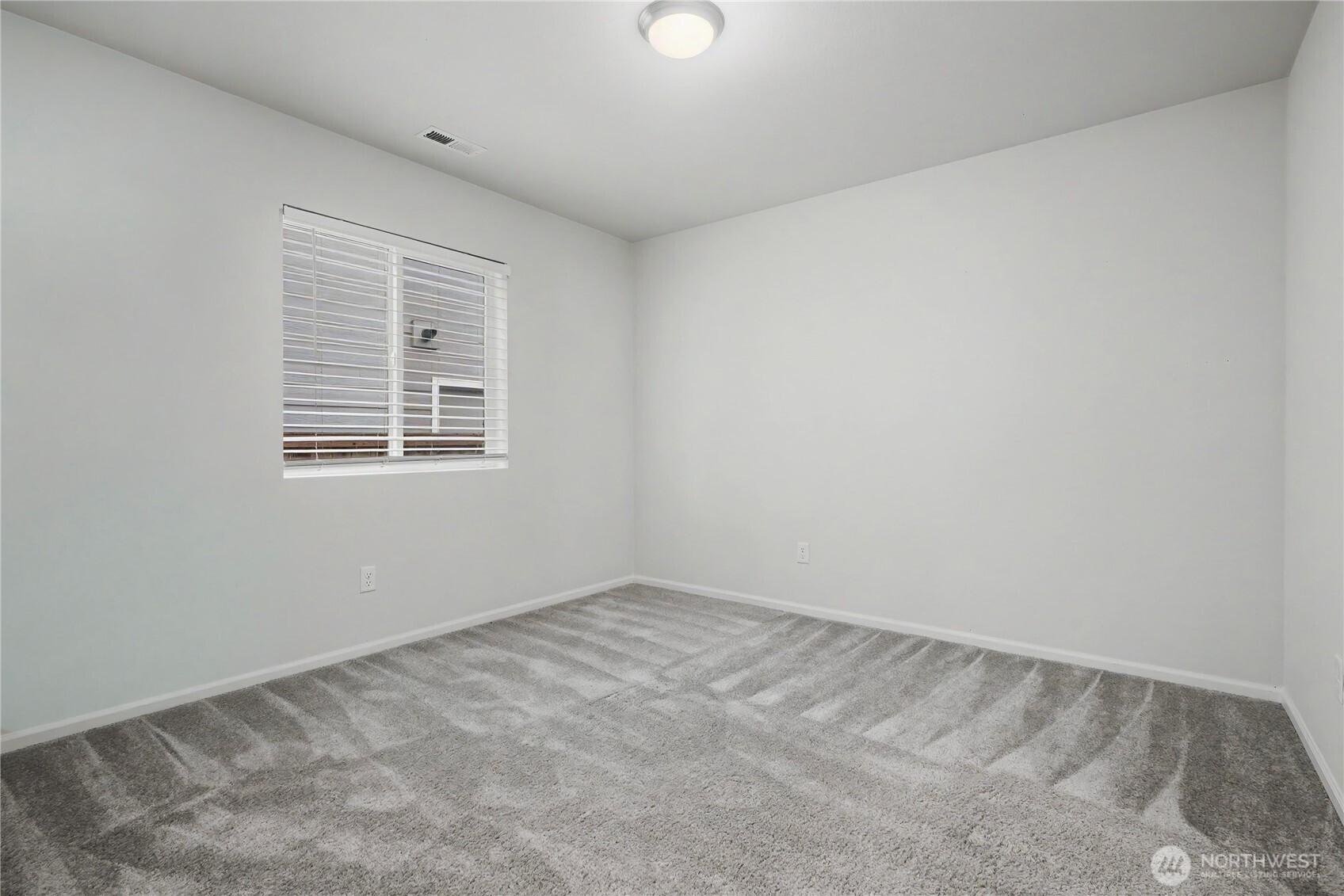 9118 Lady Slipper Street Property Photo 6