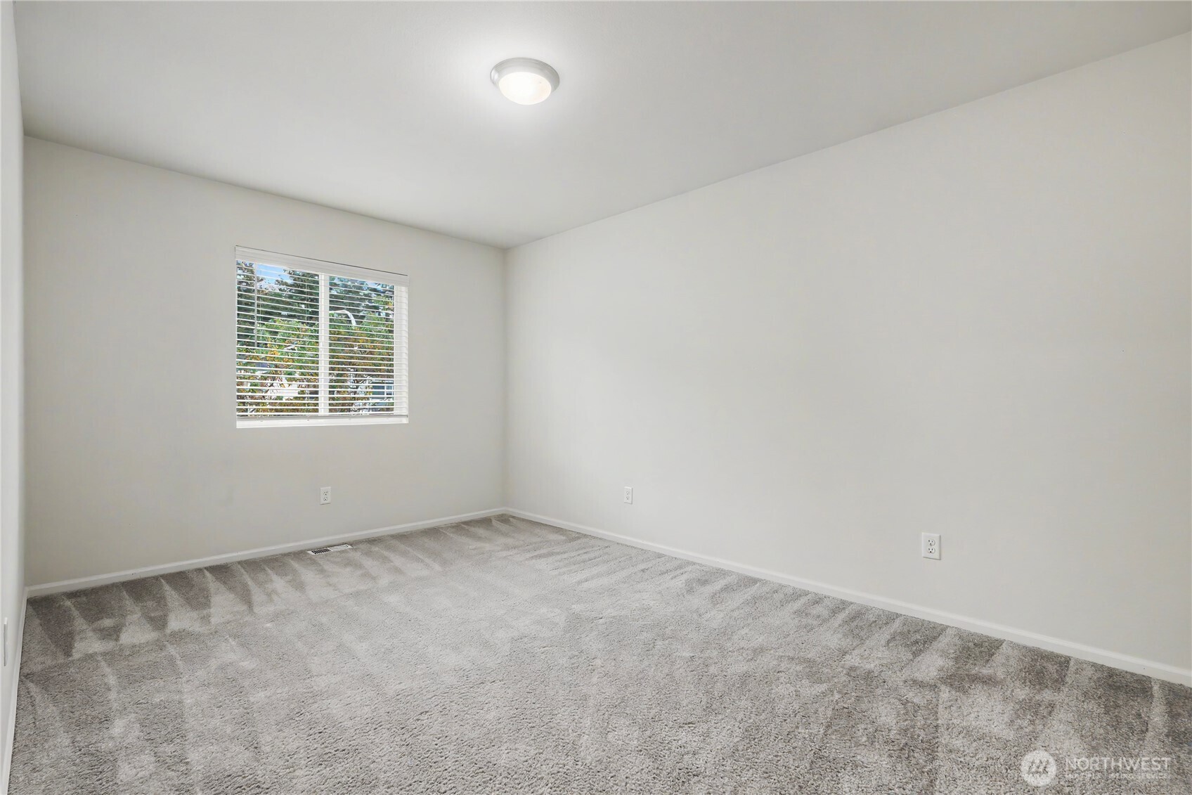 9118 Lady Slipper Street Property Photo 21