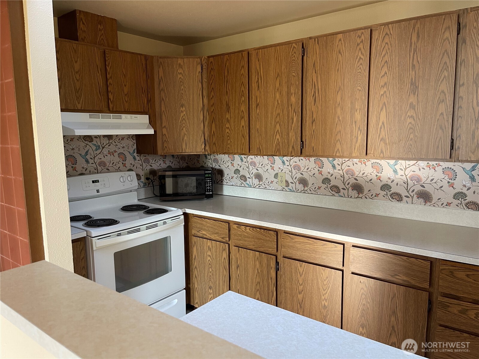 2140 Inverness Way Property Photo 10