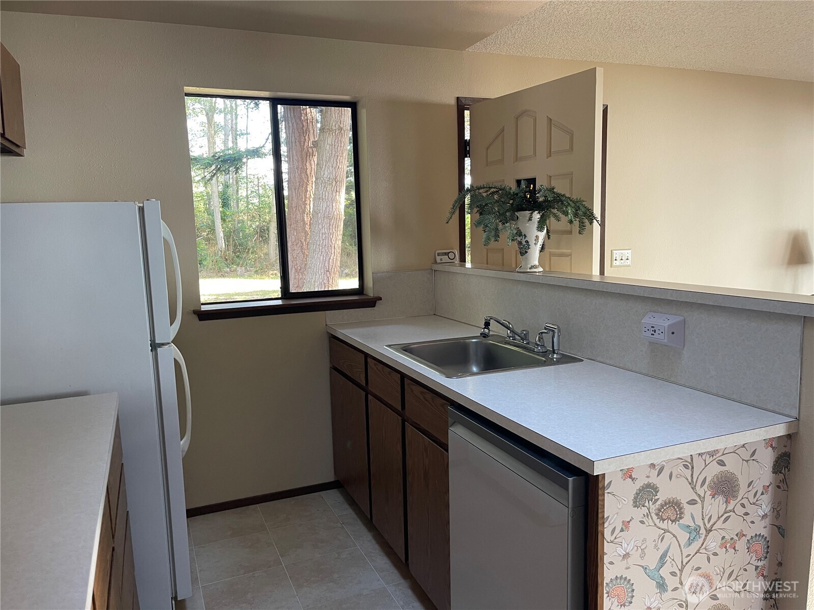 2140 Inverness Way Property Photo 12