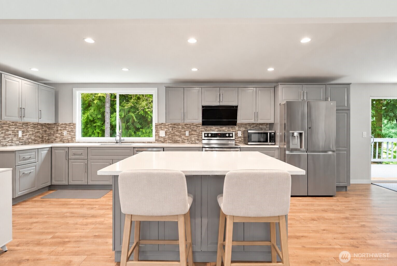 17102 146th Avenue Property Photo 6