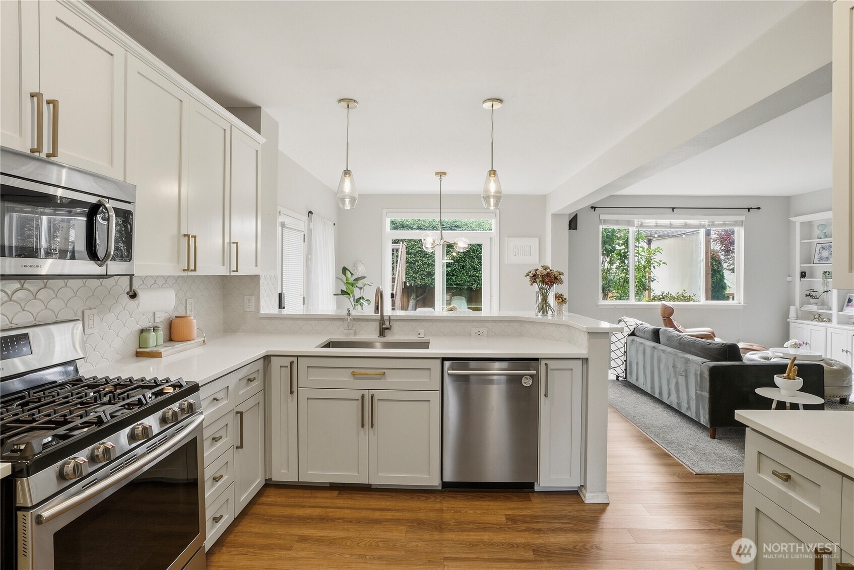 3408 52nd Place Property Photo 10