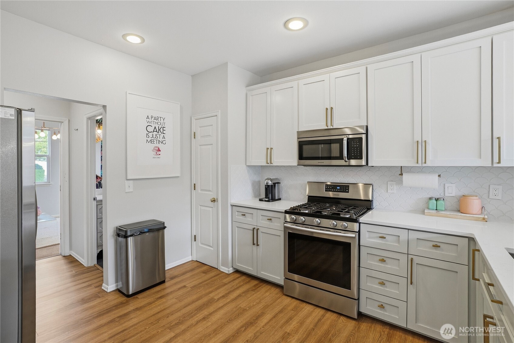 3408 52nd Place Property Photo 11