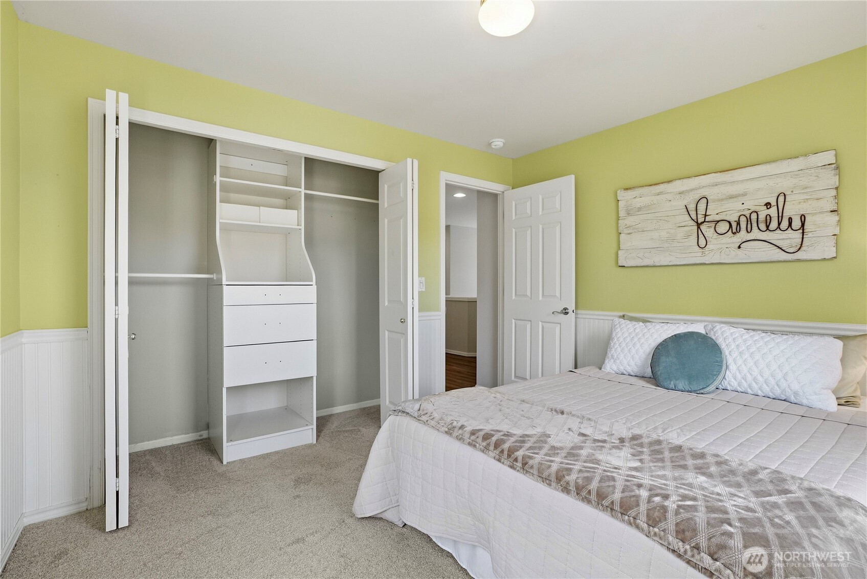 3408 52nd Place Property Photo 21
