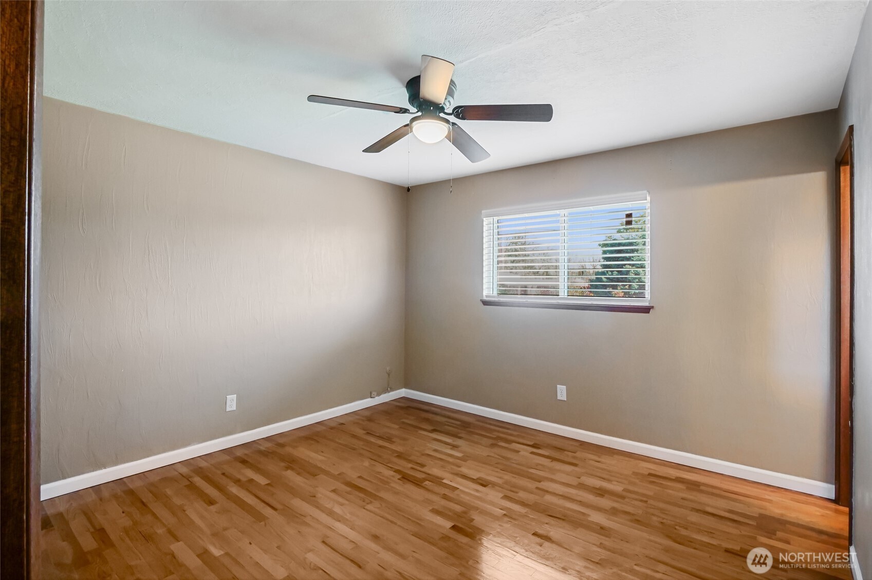 917 S Dahlia Drive Property Photo 18