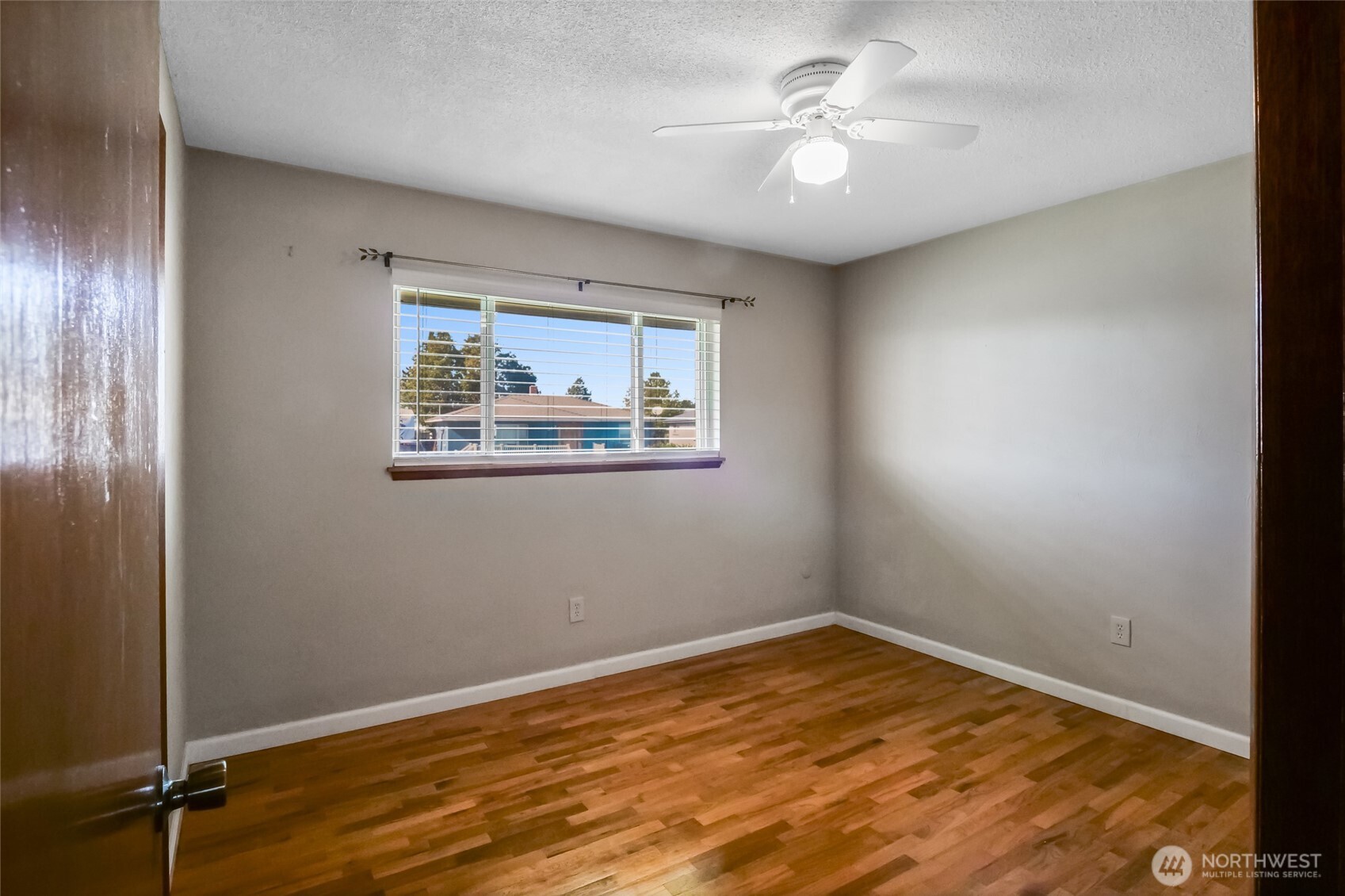 917 S Dahlia Drive Property Photo 20