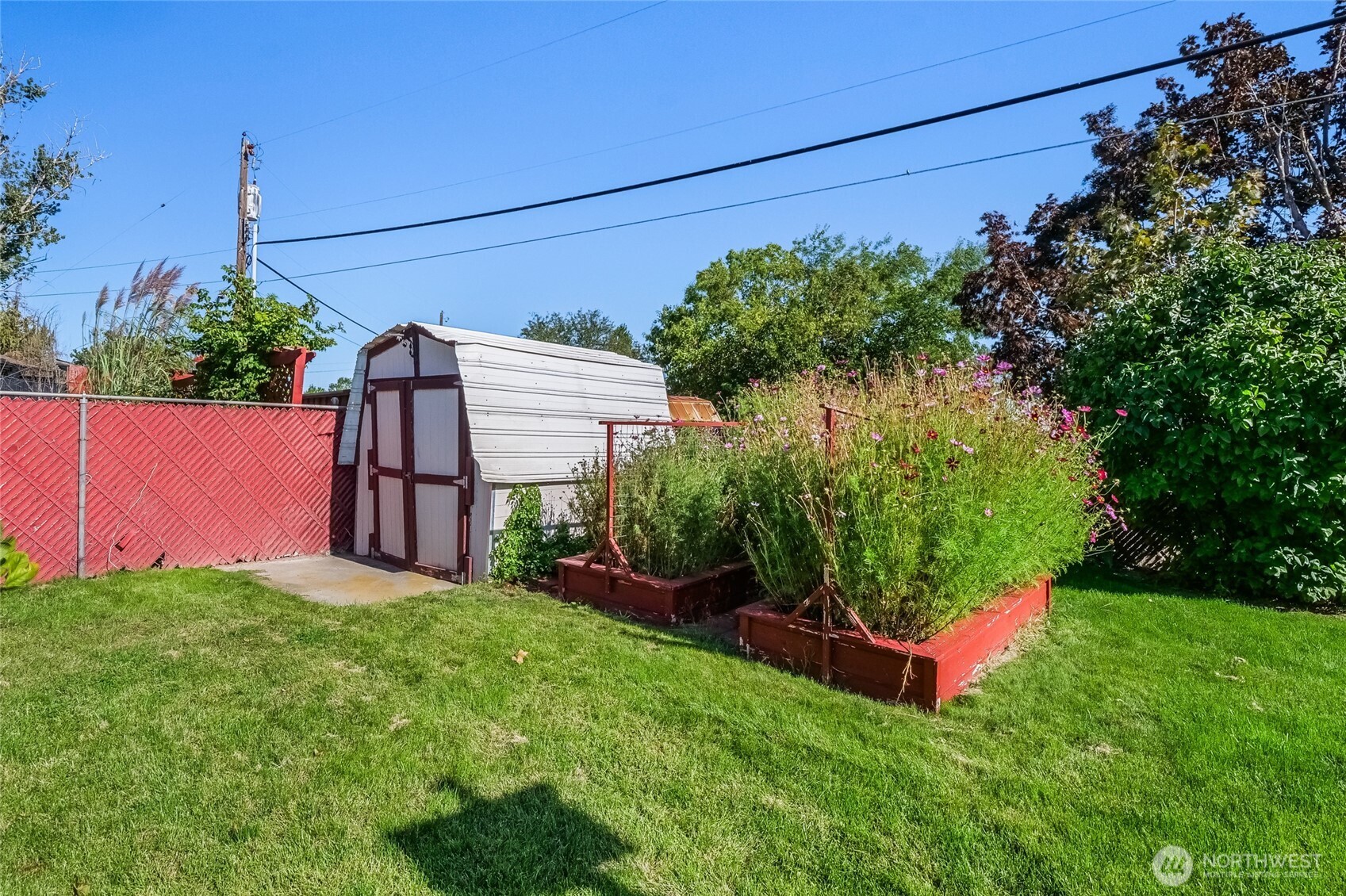 917 S Dahlia Drive Property Photo 37
