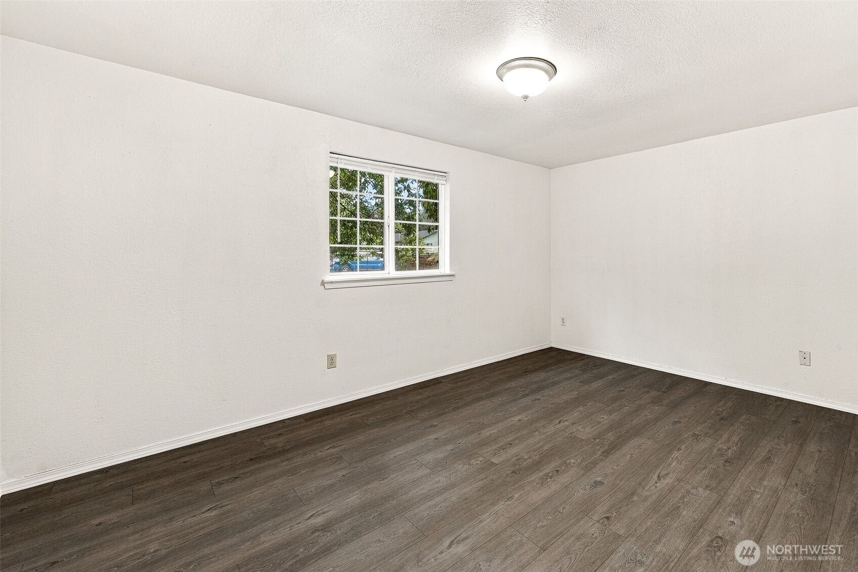 912 Marion Street Property Photo 17