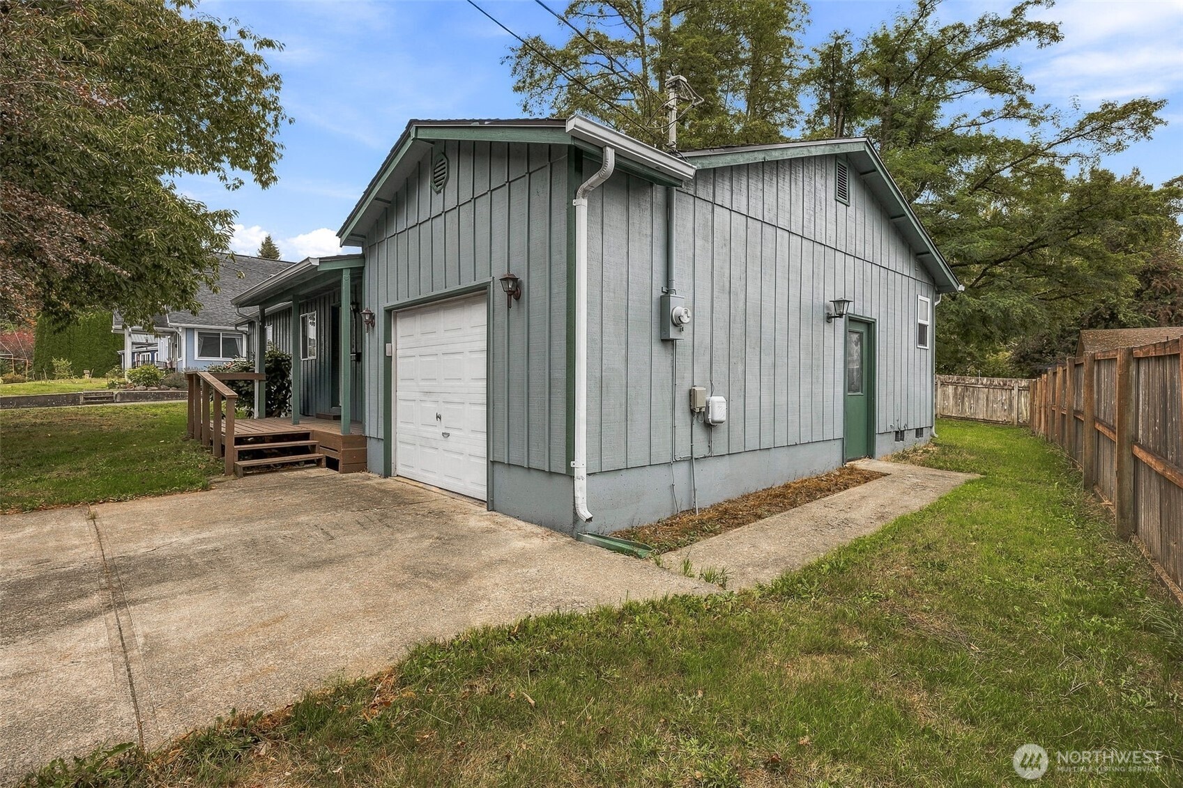 912 Marion Street Property Photo 22