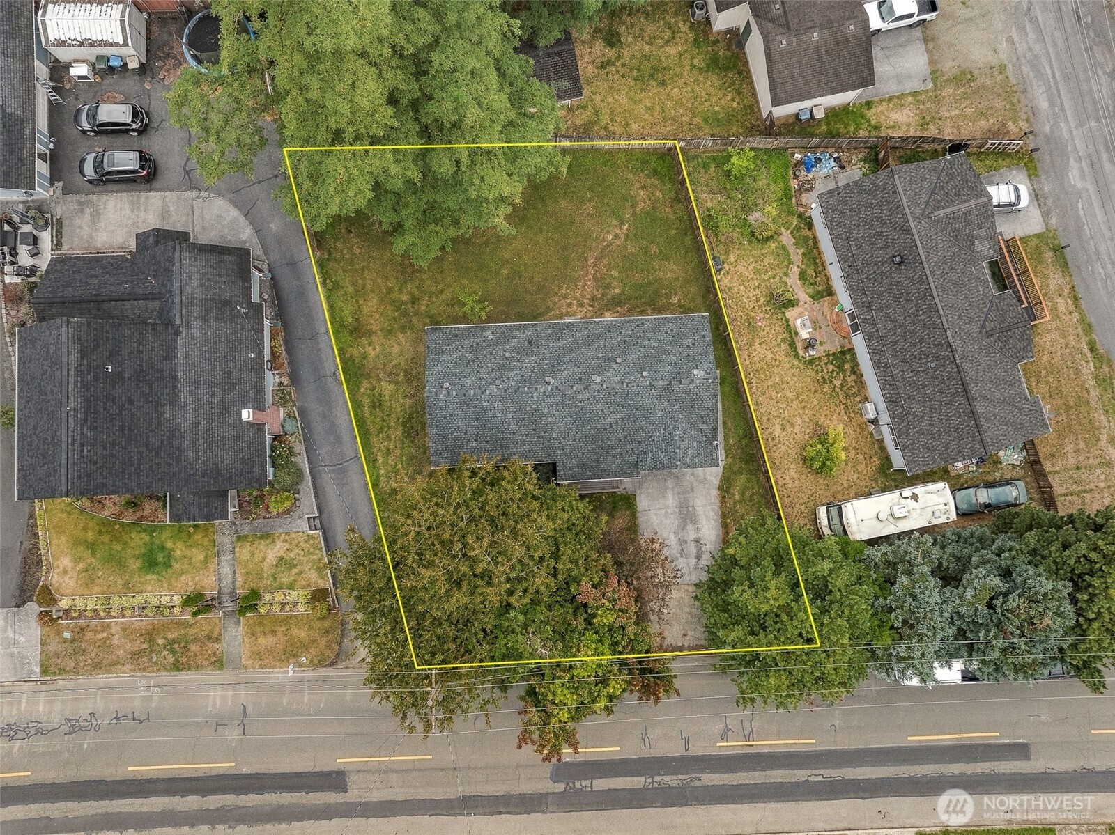 912 Marion Street Property Photo 23