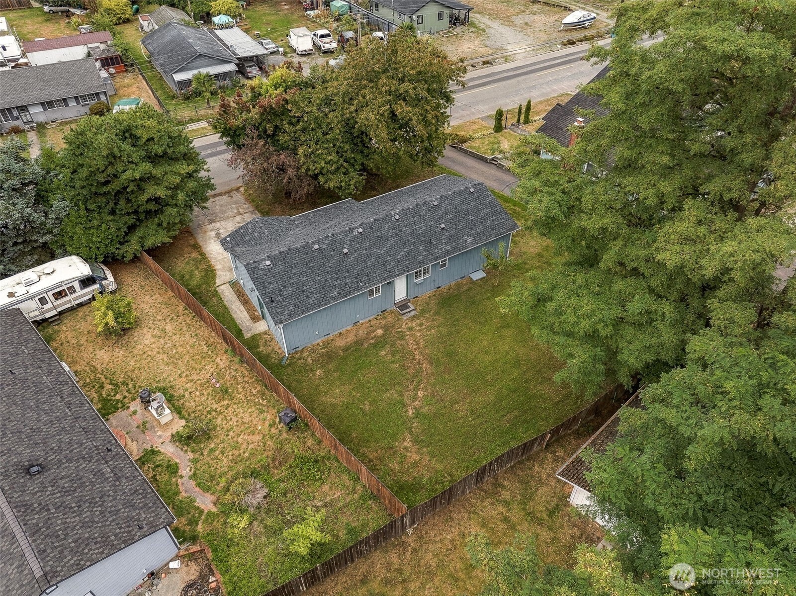 912 Marion Street Property Photo 24