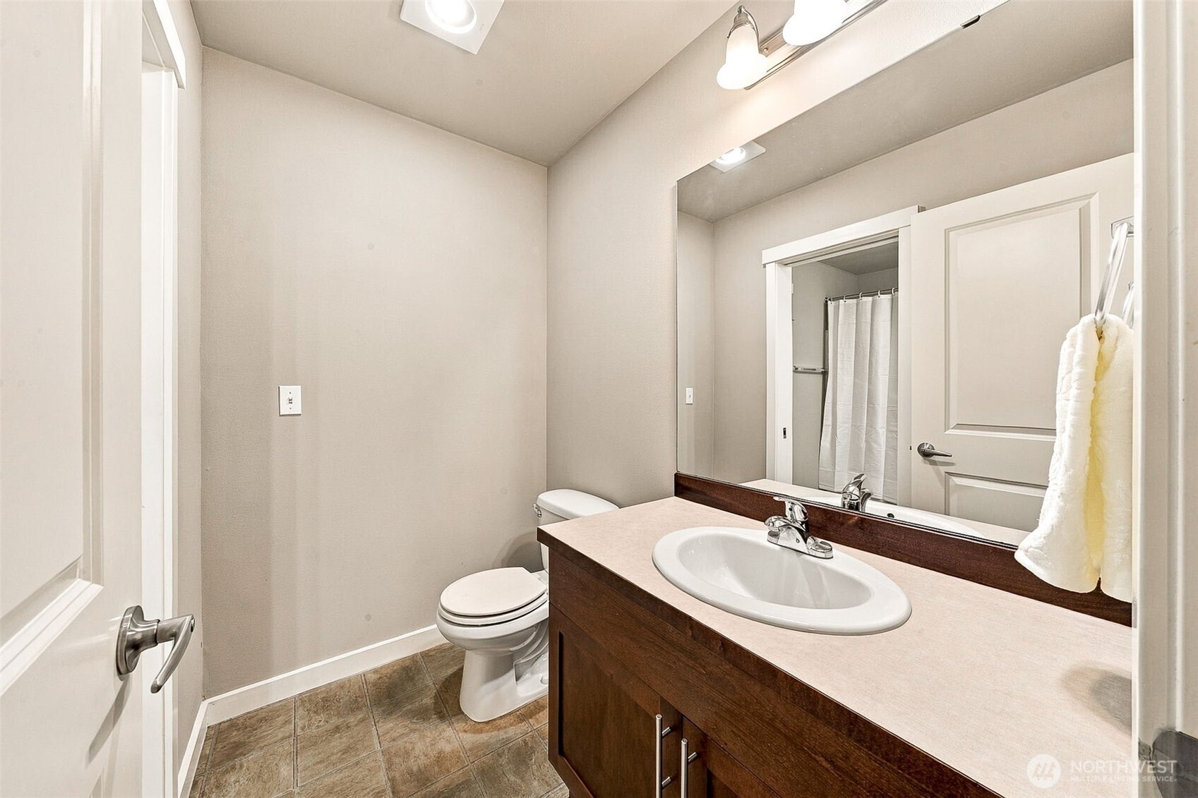 6337 Victoria Avenue Property Photo 19