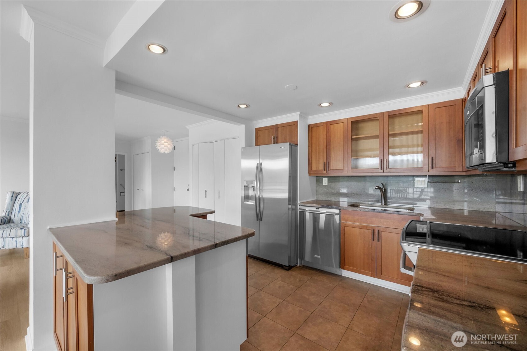 6533 Seaview Avenue 710a Property Photo 5