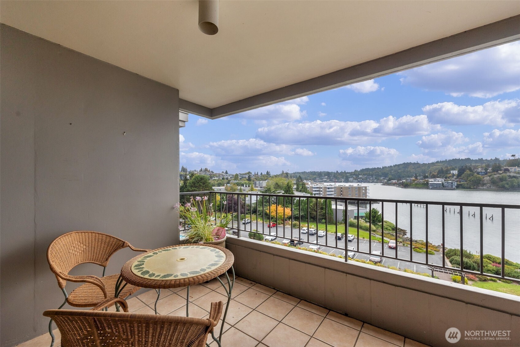 6533 Seaview Avenue 710a Property Photo 15