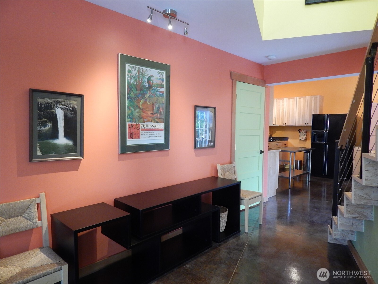 7321 35th Avenue Property Photo 5