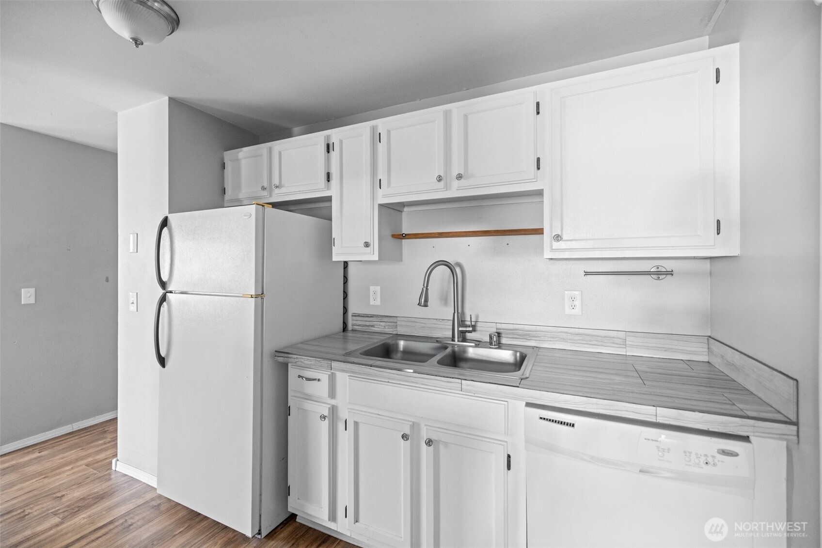 1014 W Spruce Street Property Photo 8