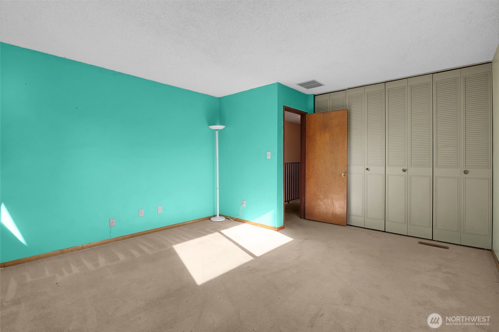 1141 E Hill Place Property Photo 27