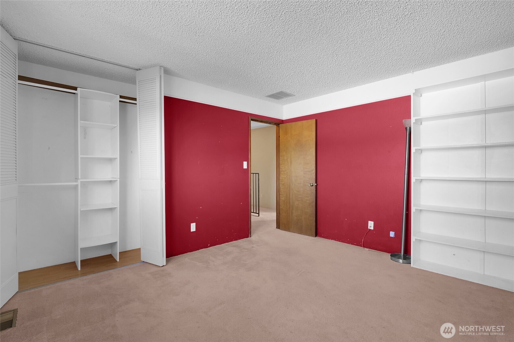 1141 E Hill Place Property Photo 31