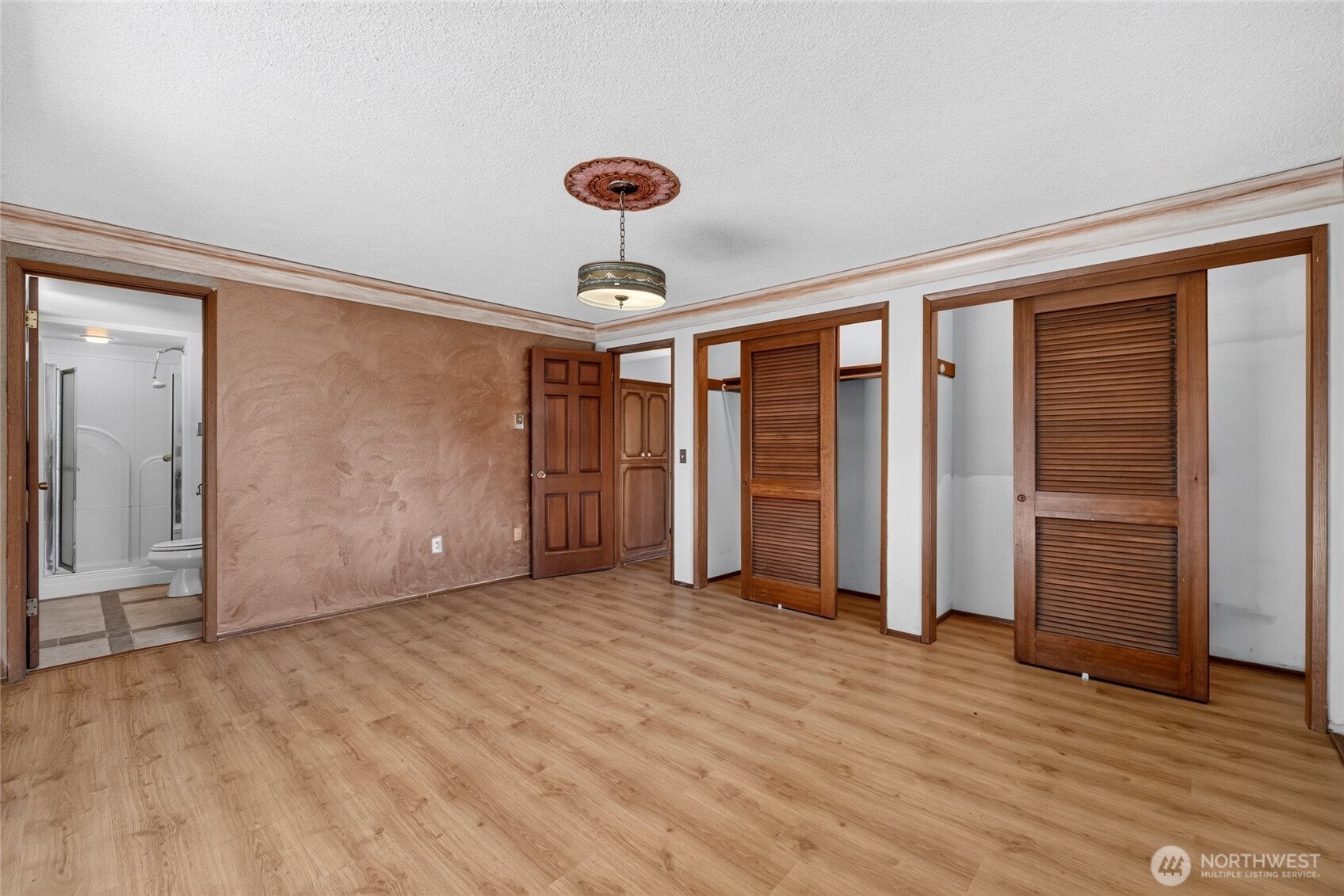 12212 47th Avenue Property Photo 14