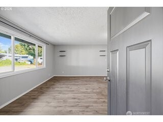 826 B Street Property Photo 4