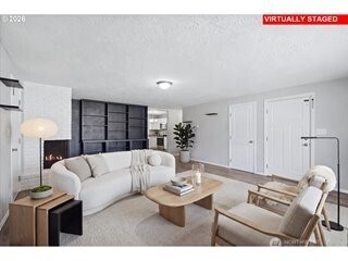 826 B Street Property Photo 6