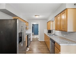 826 B Street Property Photo 9