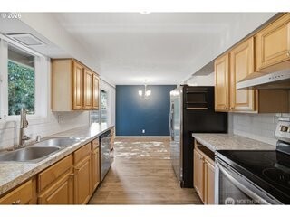 826 B Street Property Photo 14